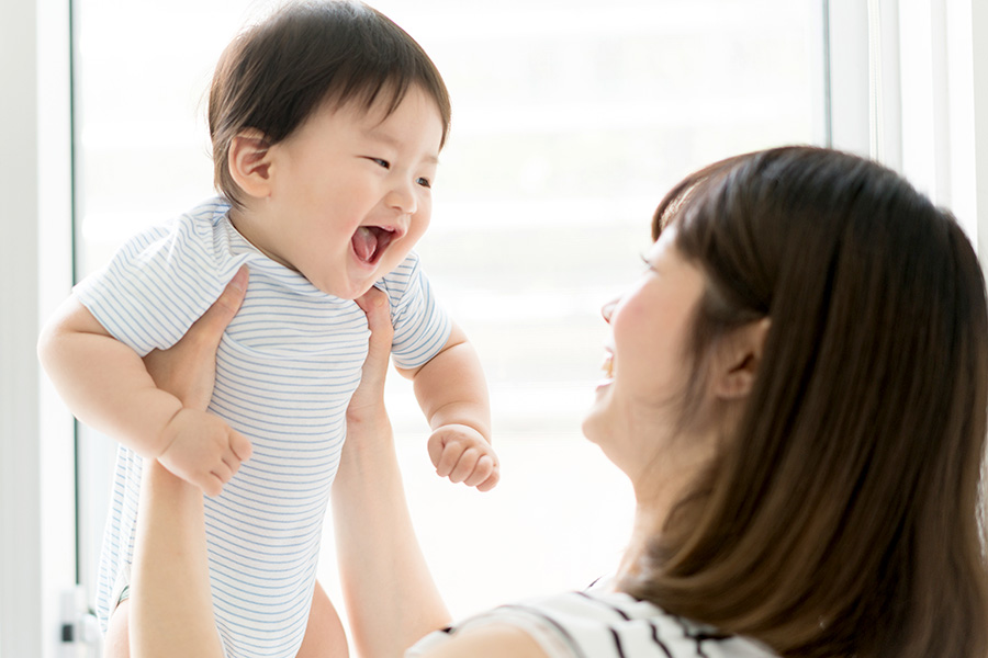 虫歯は大人から赤ちゃんにうつる？